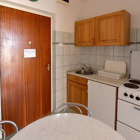 Aparthotel Fenyo Apartman *